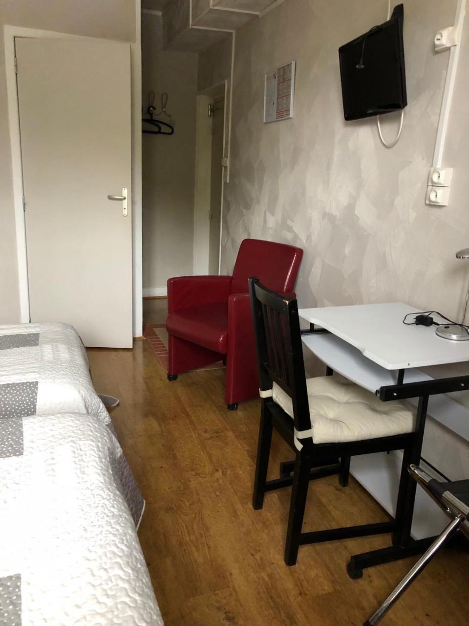 Auberge Le Rabelais Malay-le-Petit Exteriör bild